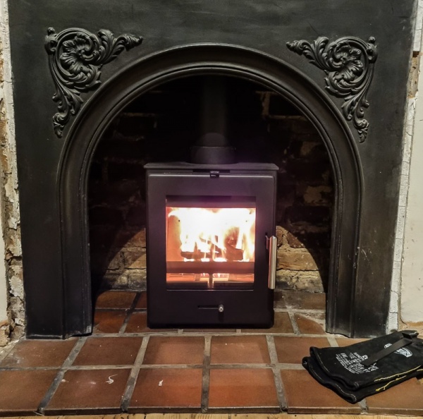 Bohemia X30 Cube Eco Design - 4.2kw Multi Fuel Stove