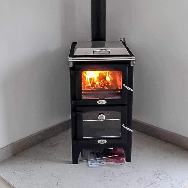 Charlton & Jenrick Go Eco BakeChef Wood Burning Cooking Stove / Range 5kw nom