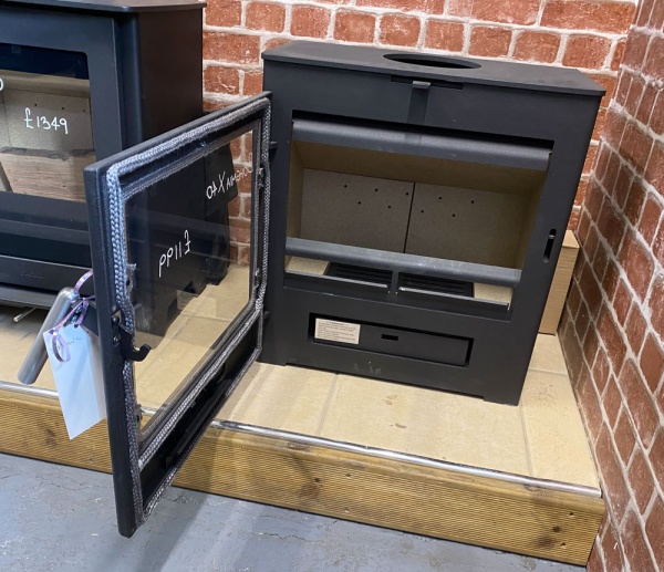 Bohemia X40 Cube with Cast Iron Door - 5kw Multi Fuel Stove - BRAND NEW EX DISPLAY