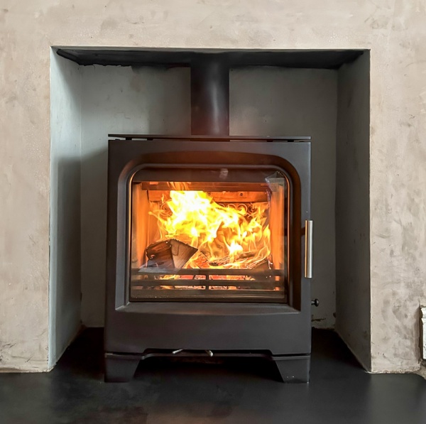 Charlton & Jenrick PureVision Countryman 5 Wide - 5kw Multi fuel Stove