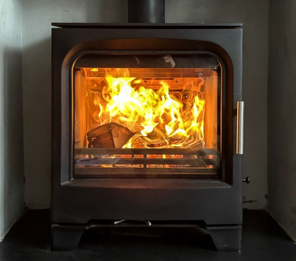 Charlton & Jenrick PureVision Countryman 5 Wide - 5kw Multi fuel Stove