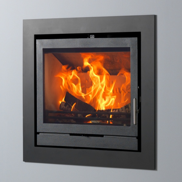 Charlton & Jenrick Fireline FPi8 8kw Multifuel Inset Stove