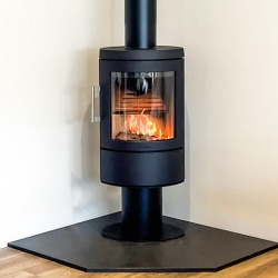 Hwam 3110C on PEDESTAL 4.5kw nominal Wood Burning Stove - Oval