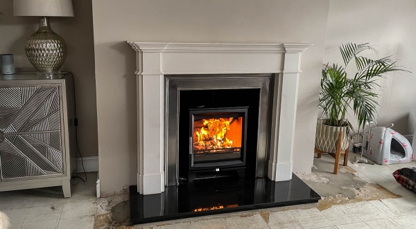 Charlton & Jenrick - Woodtec 5 Wide DEEP - 5kw nom (4.1 > 7kw) Wood Burning Stove